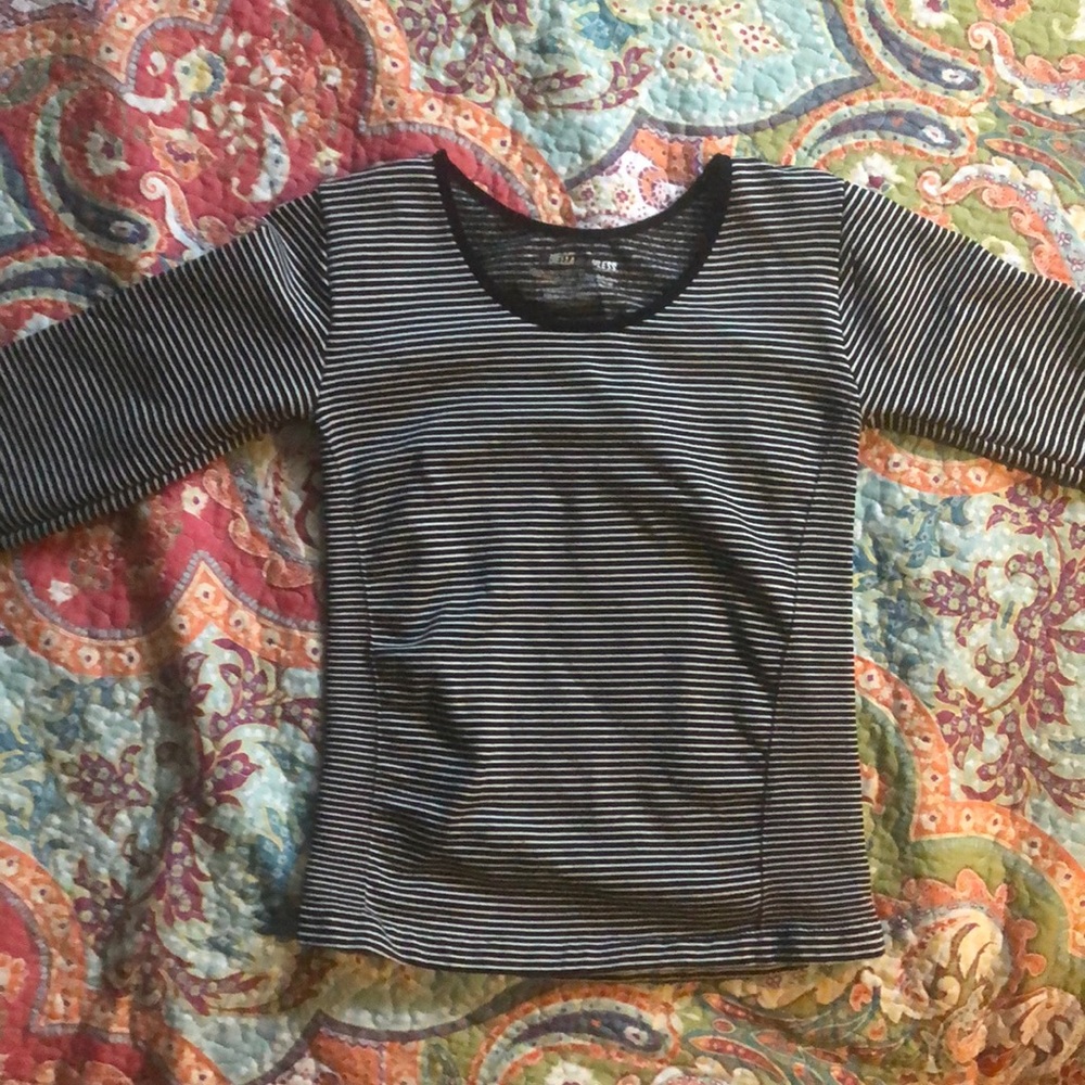 I’m selling a shirt